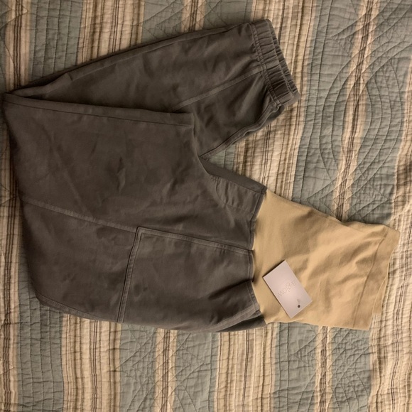 Maternity capris - Picture 4 of 5